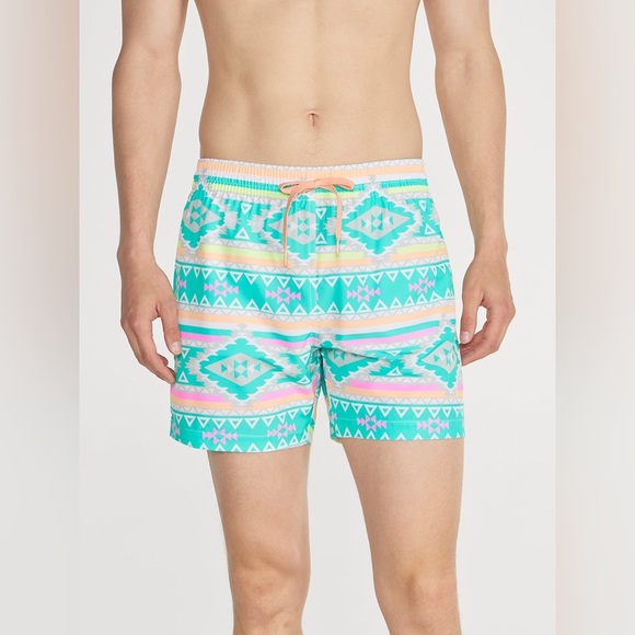 Chubbies Men's The En Fuegos 5.5 Swim Trunks Size Small - Picture 1 of 6